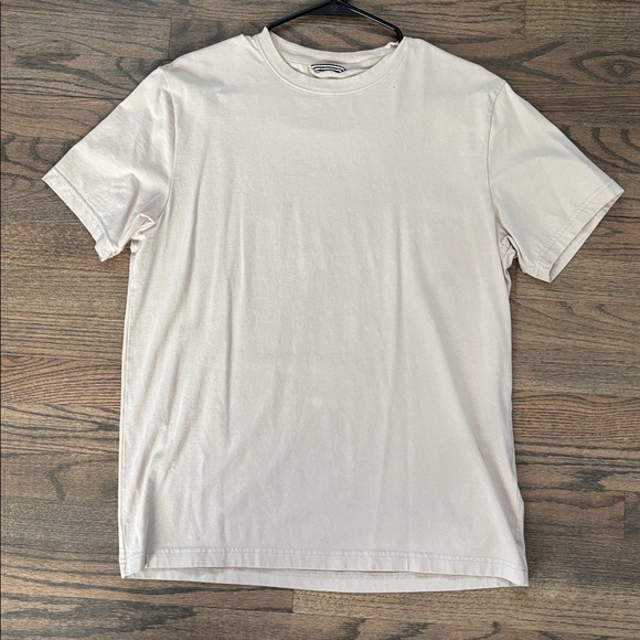 Porter & Ash Other - Men's Beige Short Sleeve performance tee